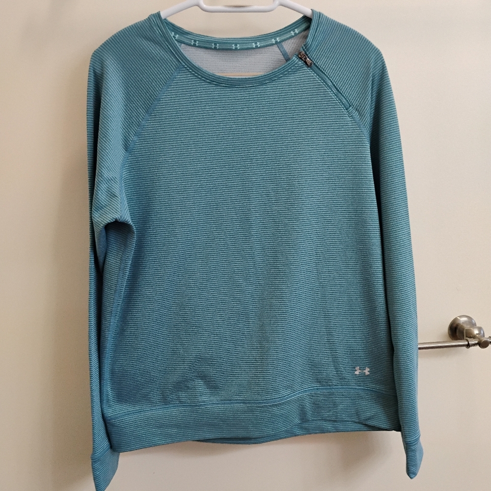 Under Armour lightweight fleece pullover with side slanted zipper